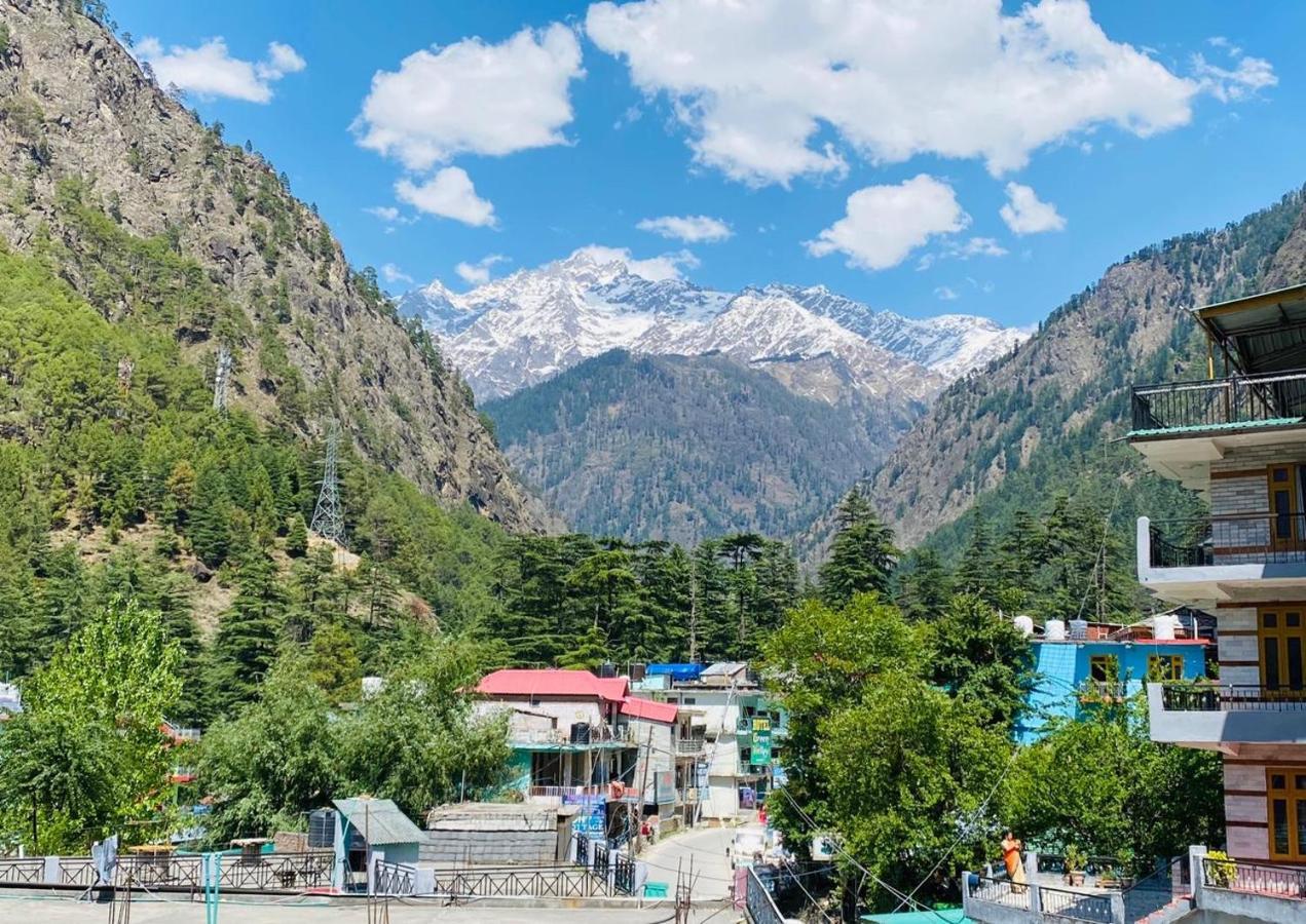 Royal Castle Hotel Kasol Exterior photo